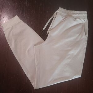 Vuori Women's Cream Joggers